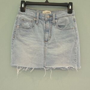 Universal Thread Stone Washed Denim Frayed Hem Distresed Mini Skirt